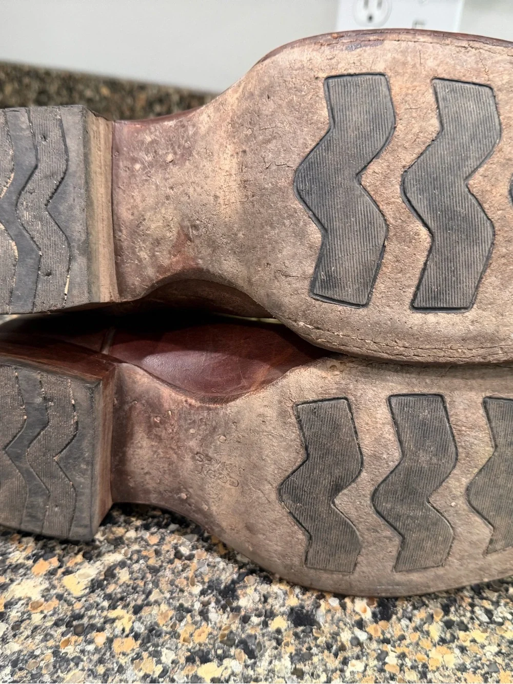 Men's Cody James 10.5 Brown and Olive Western Cowboy Boots